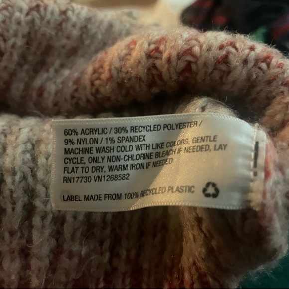 Universal Thread Pink and Gray Knit Sweater - Picture 7 of 7